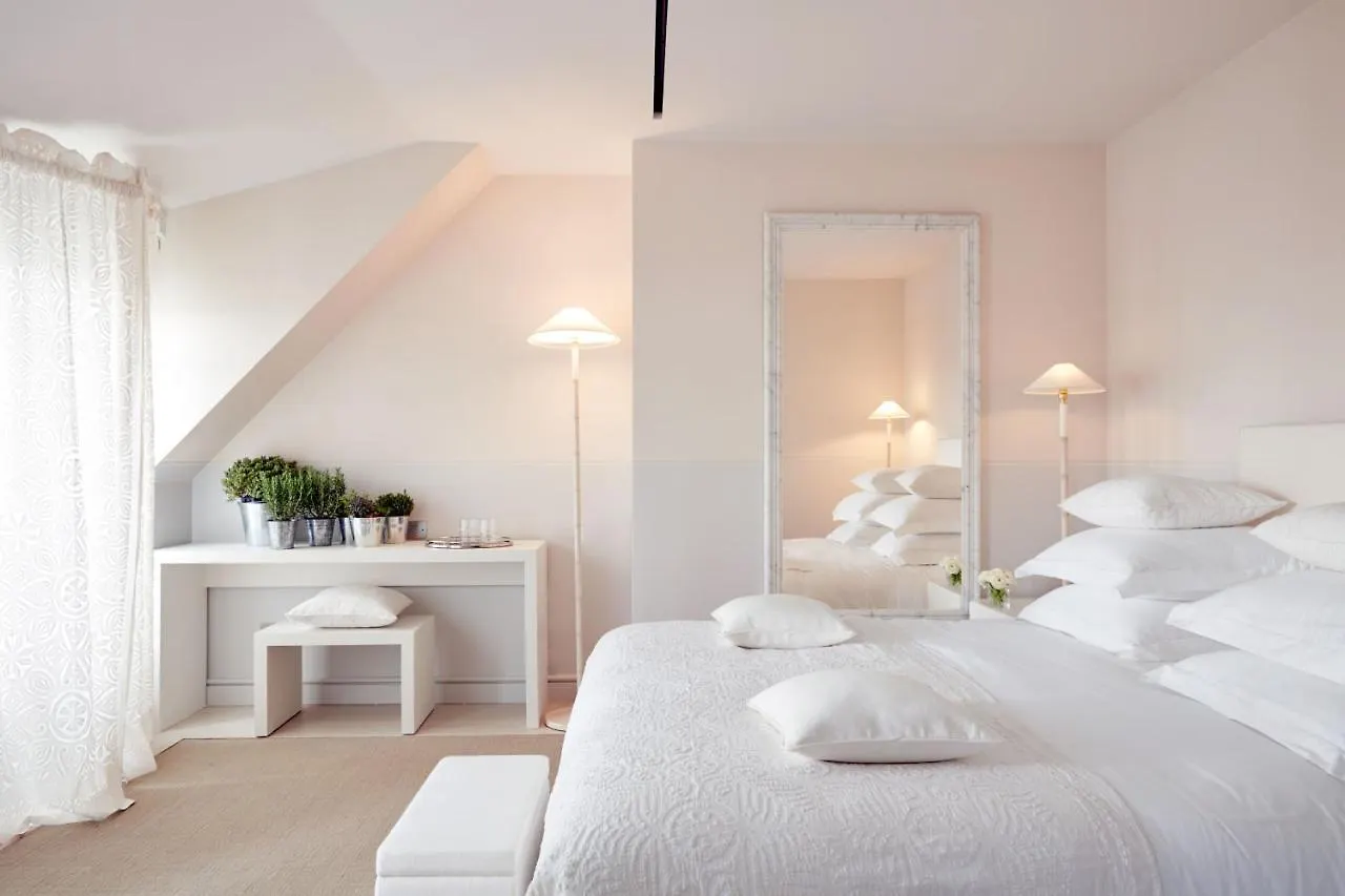 Hotell Monsieur George & - Champs-elysees 5*