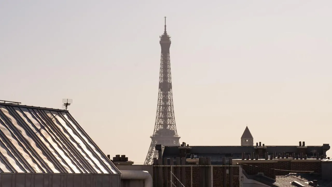 Hotel Monsieur George & - Champs-elysees 5*