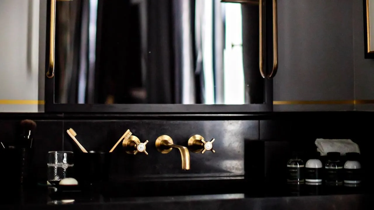 Hotell Monsieur George & - Champs-elysees 5*